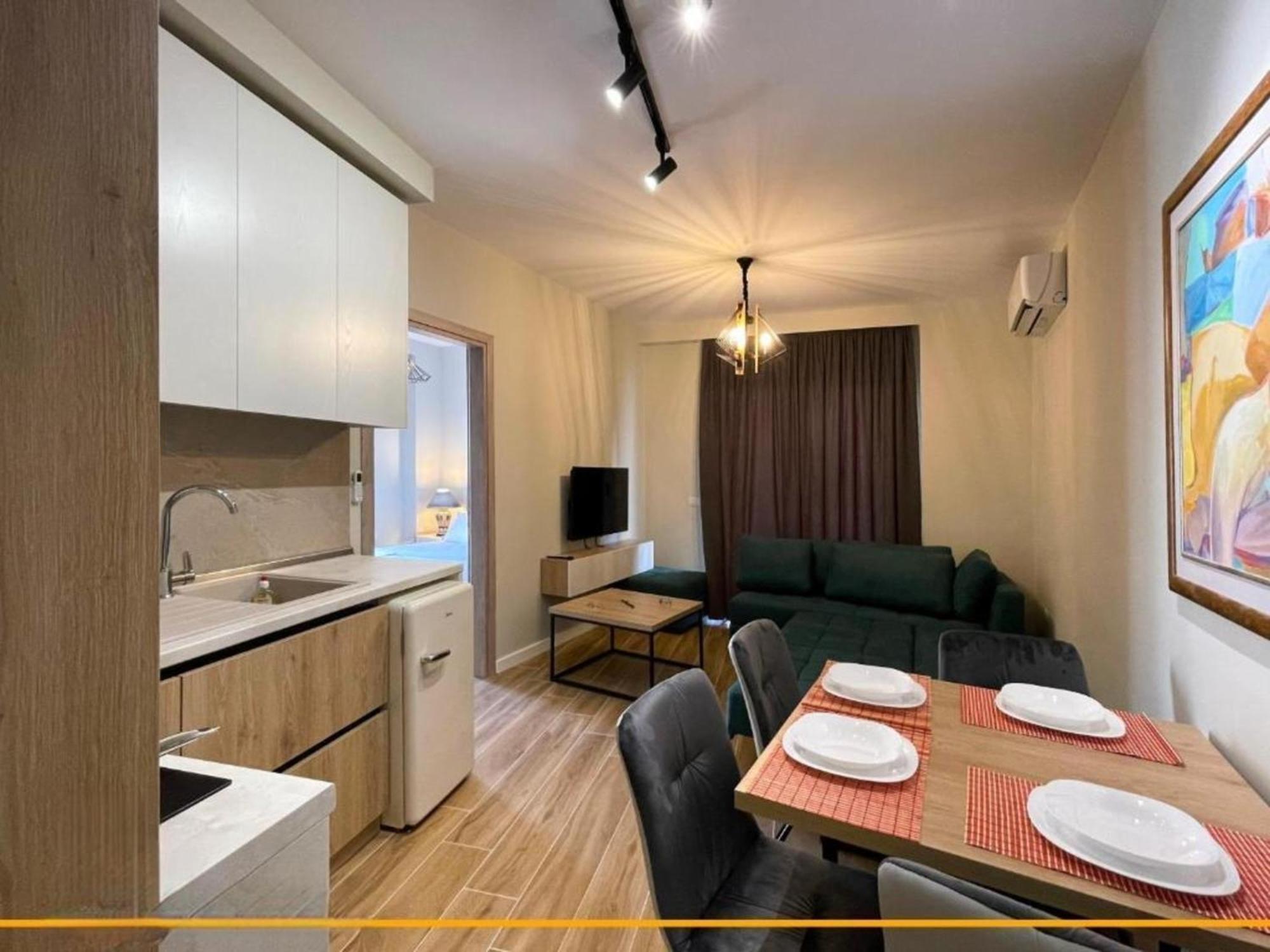 Flori Apartments Саранде Екстериор снимка