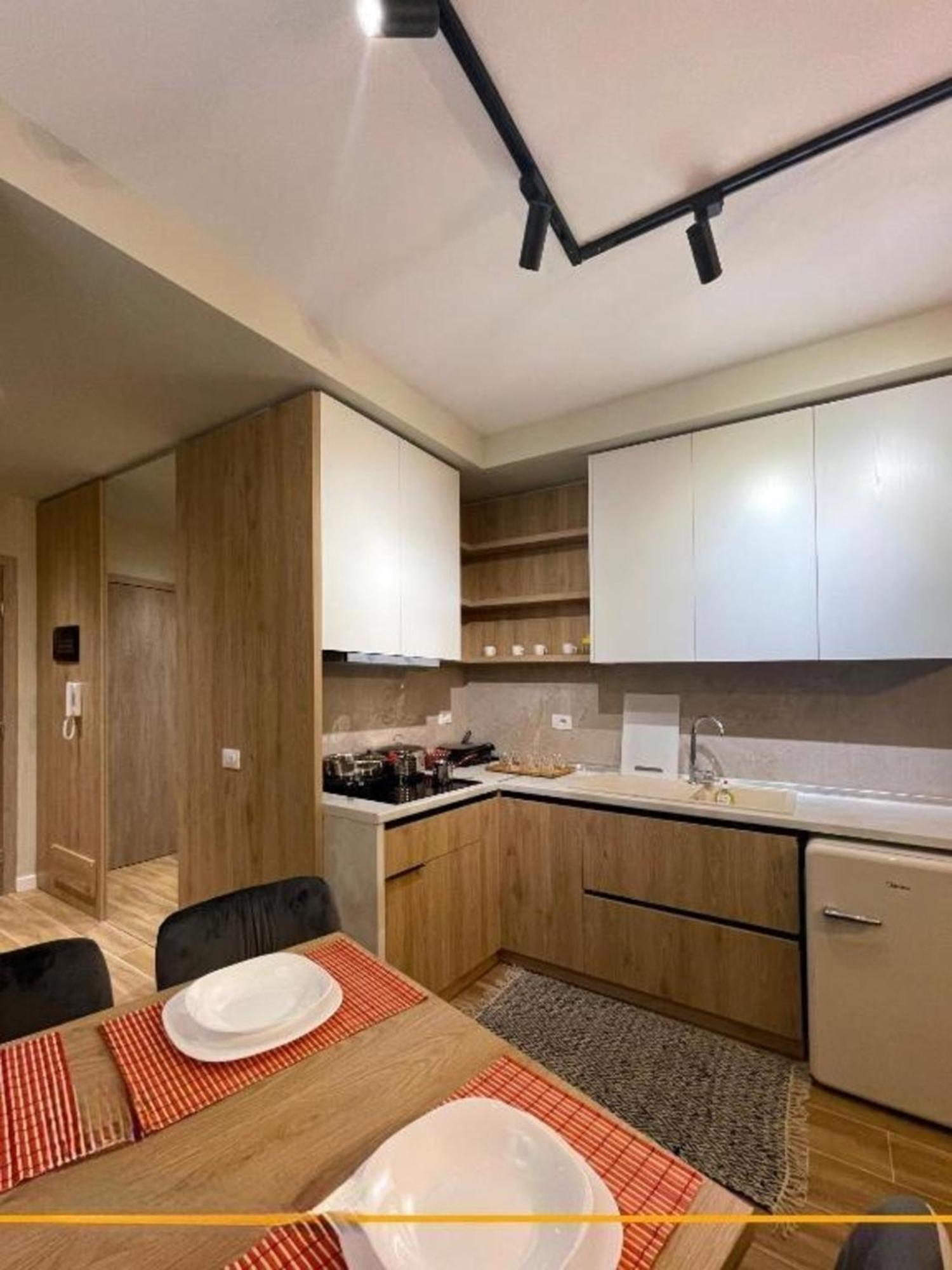 Flori Apartments Саранде Екстериор снимка