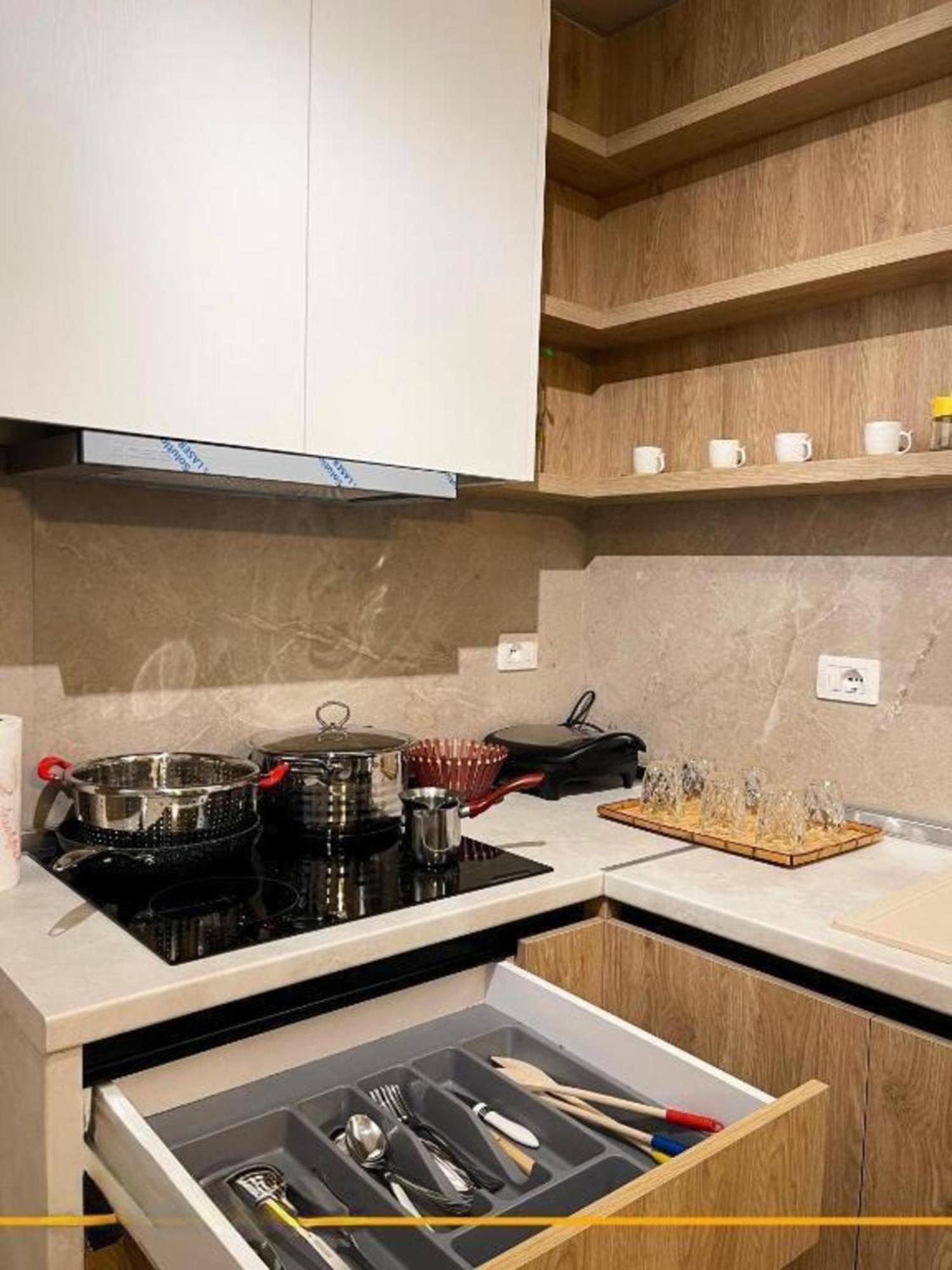 Flori Apartments Саранде Екстериор снимка