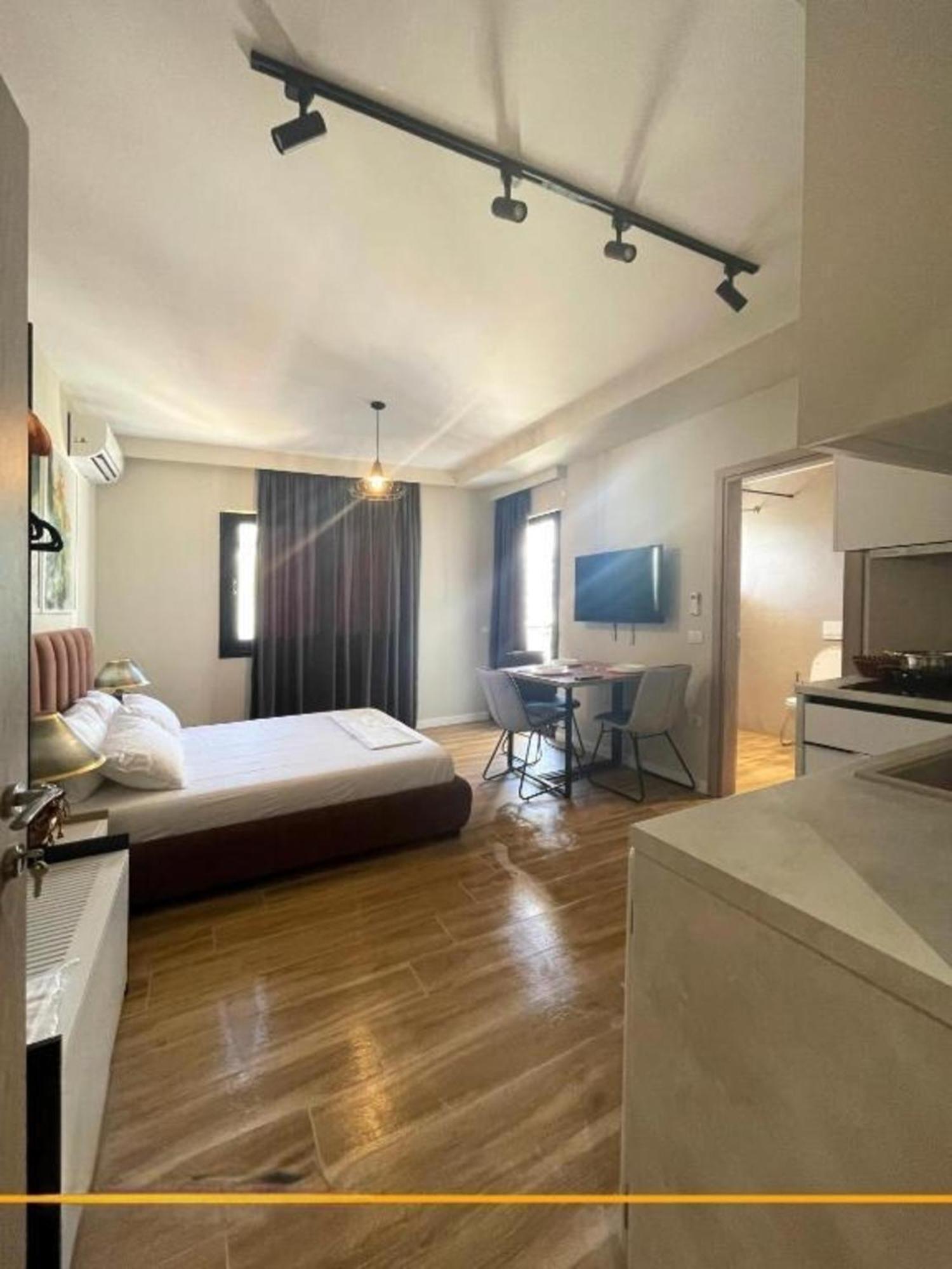 Flori Apartments Саранде Екстериор снимка