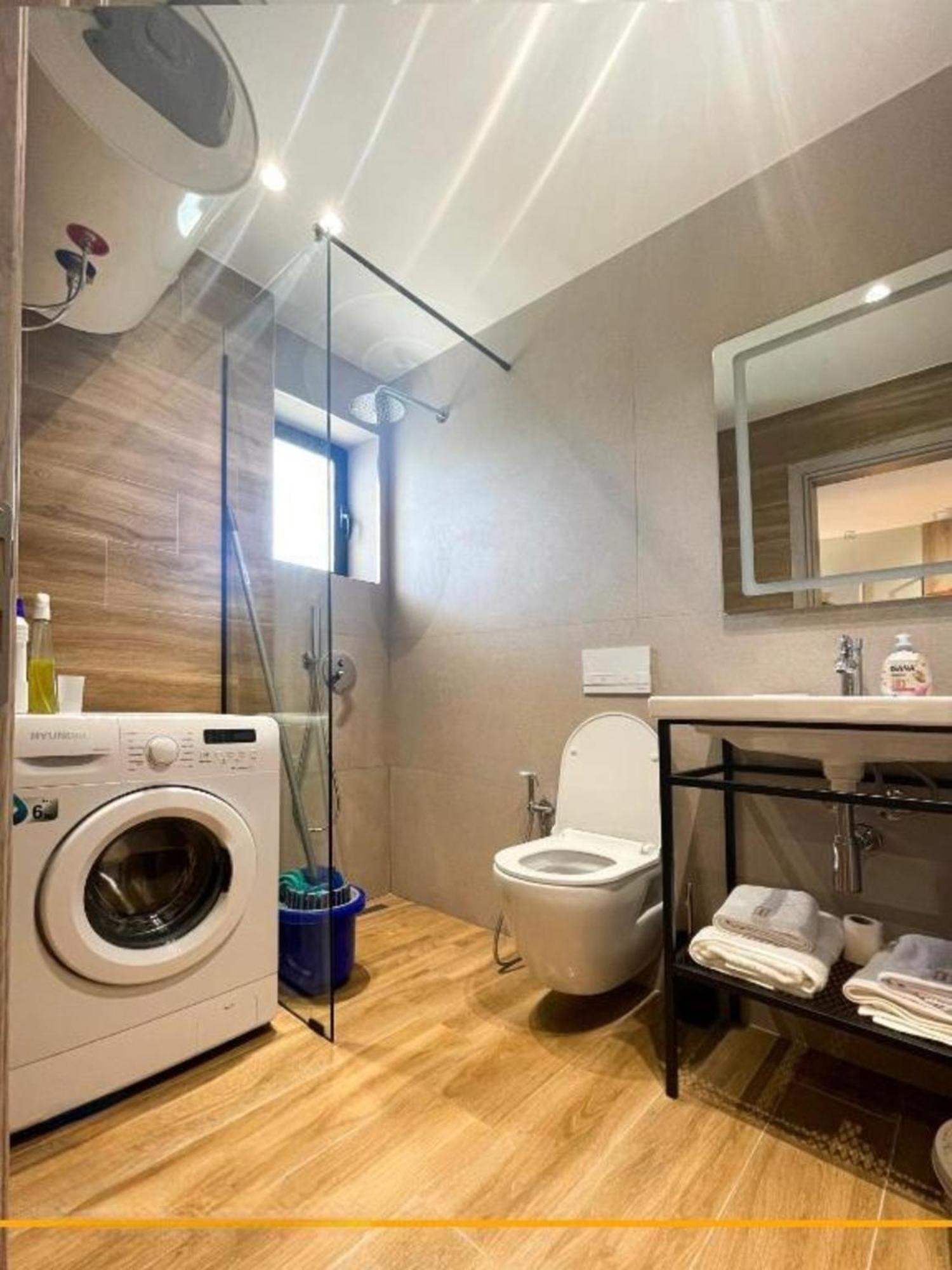 Flori Apartments Саранде Екстериор снимка