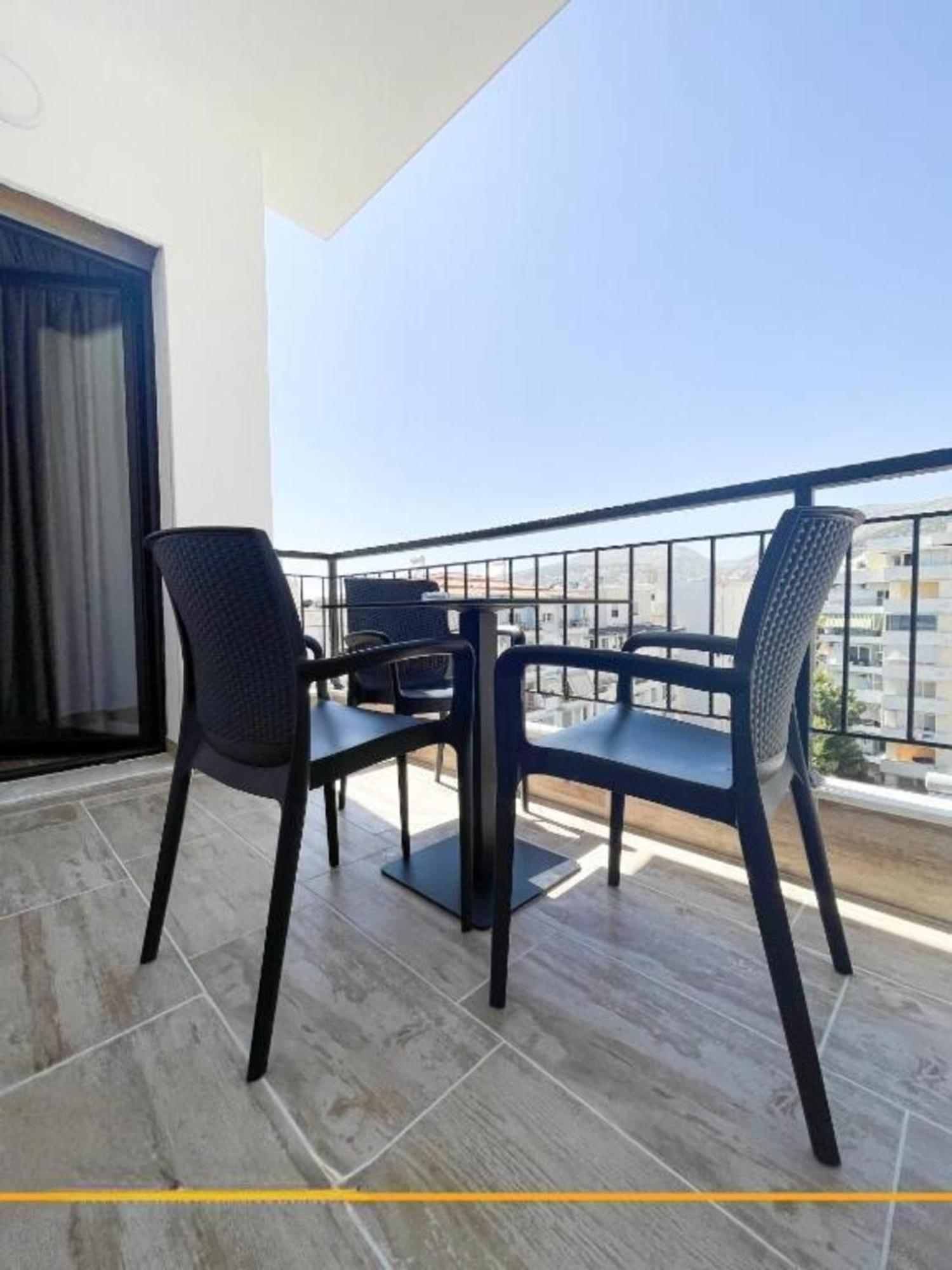 Flori Apartments Саранде Екстериор снимка