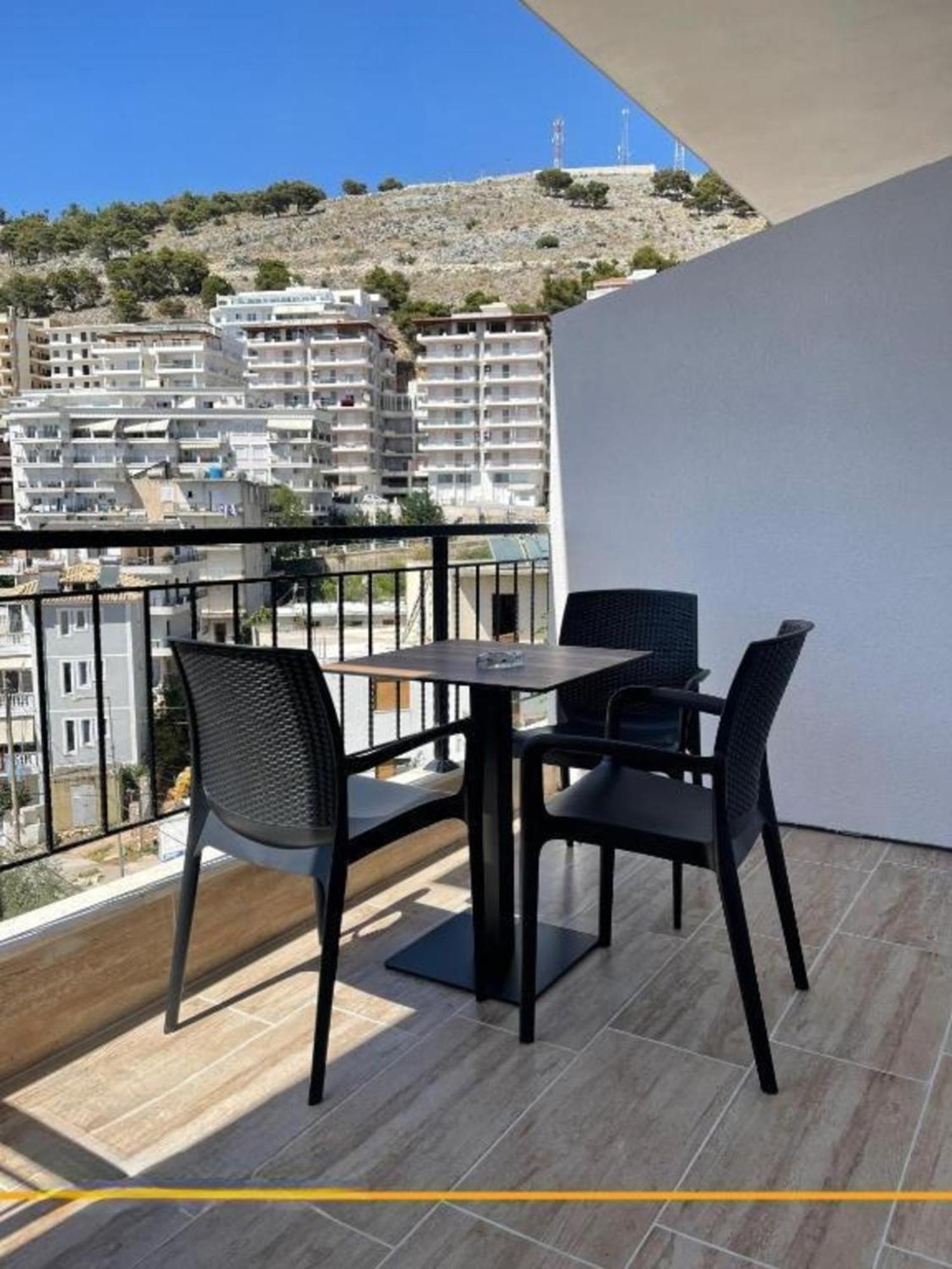 Flori Apartments Саранде Екстериор снимка