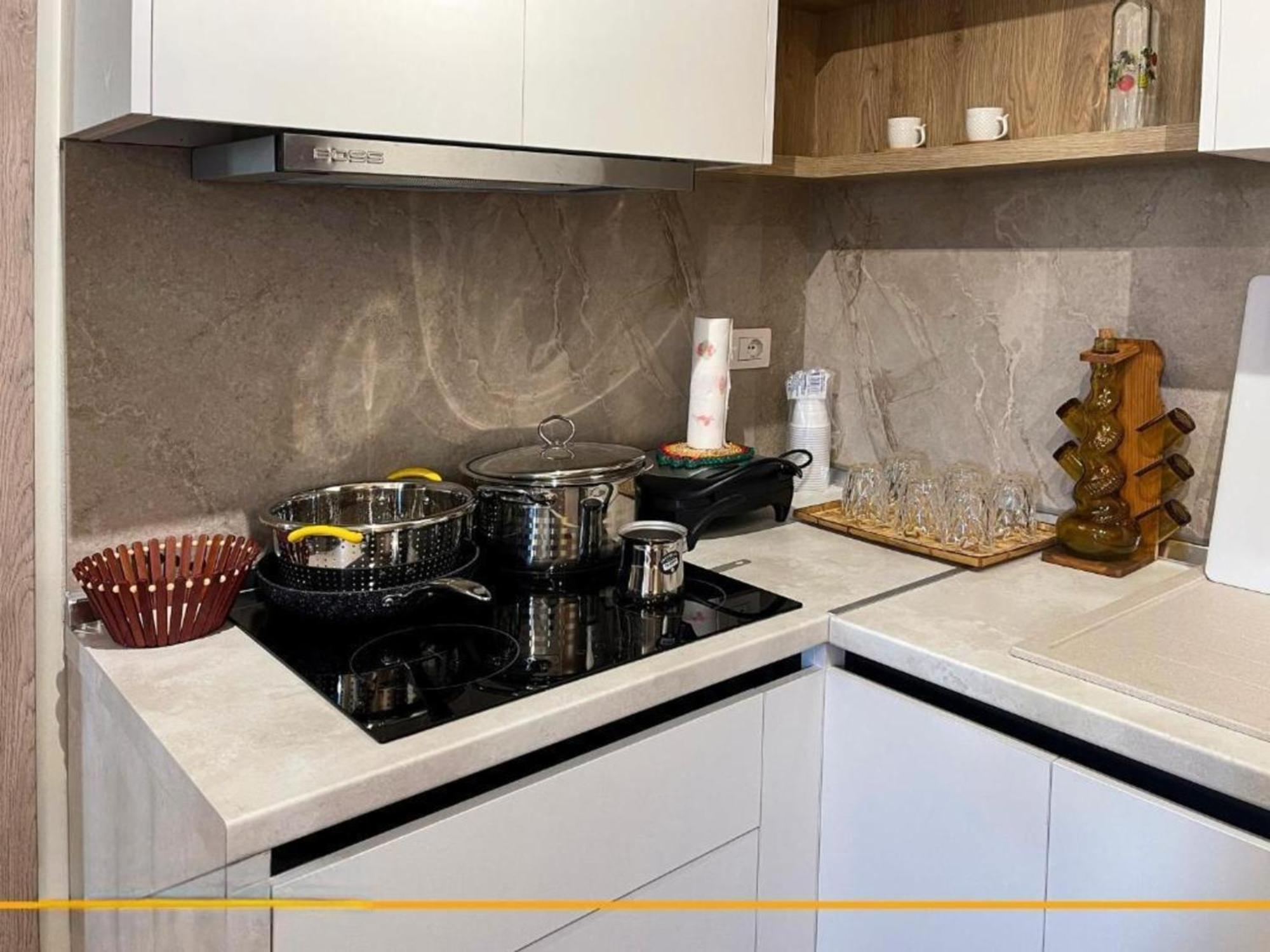 Flori Apartments Саранде Екстериор снимка